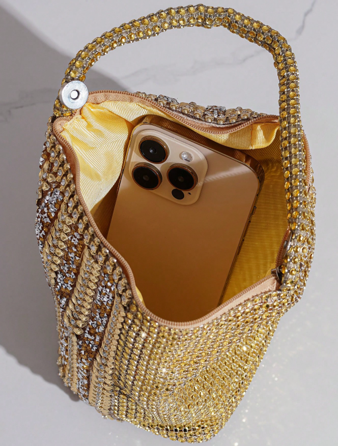 Gold Crystal Decorated Women’s Potli Bag_076